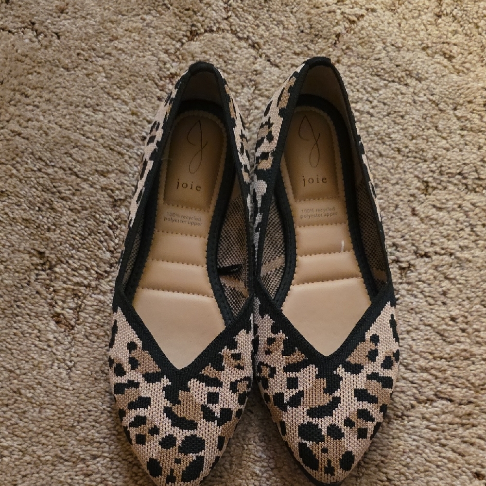 Joie Women's Black and Tan Patterned Flats